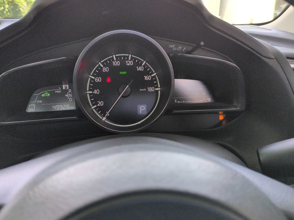 Mazda AXELA HYBRID 2016 8260210-5
