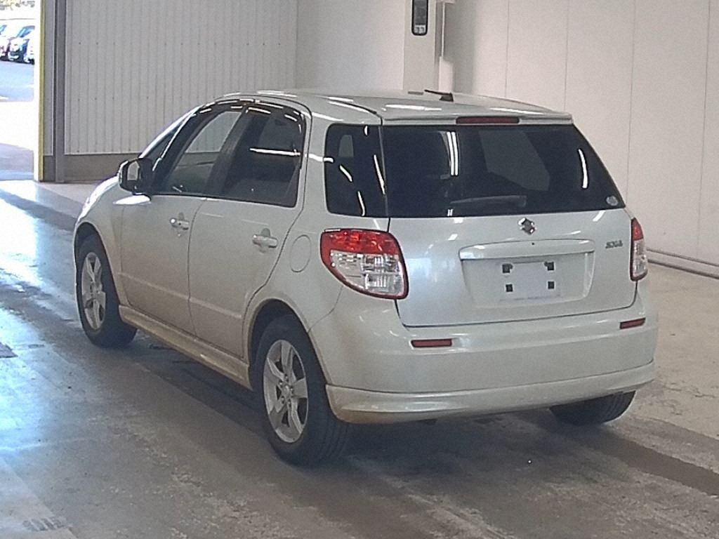 Suzuki SX4 2012 8303072-1