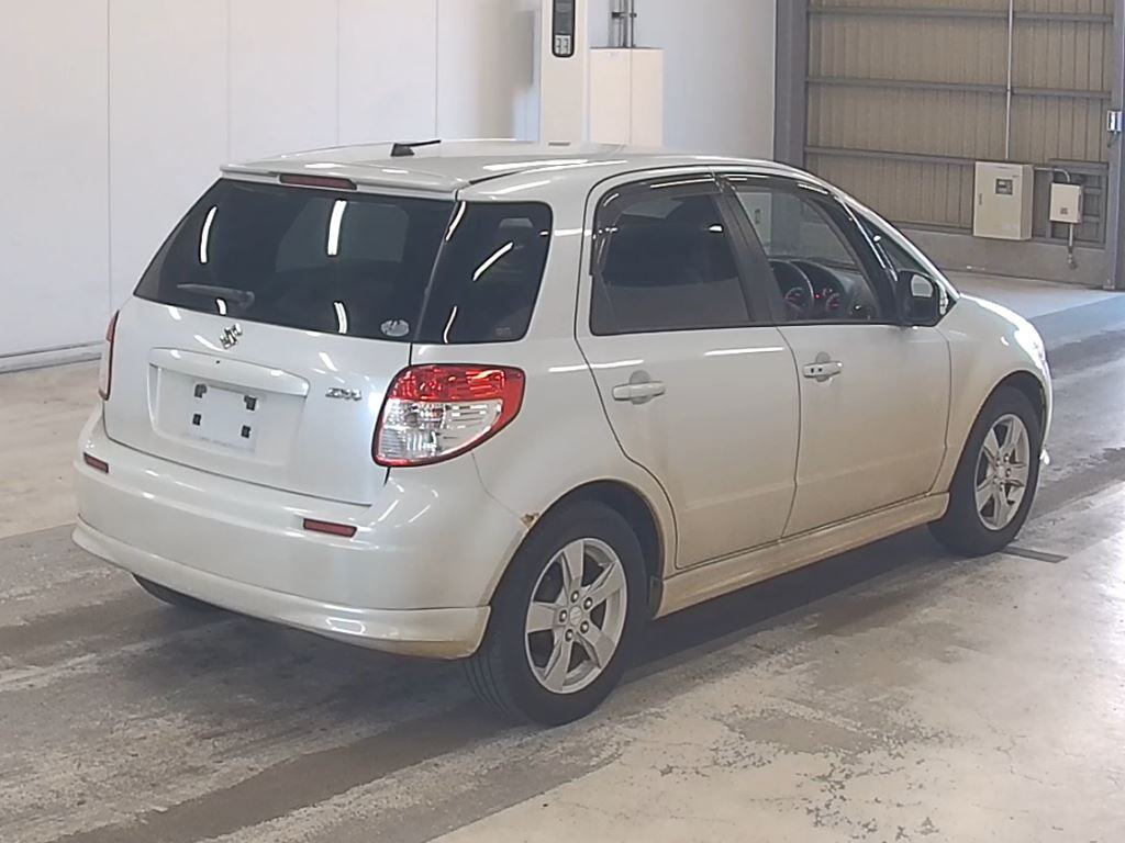 Suzuki SX4 2012 8303072-4