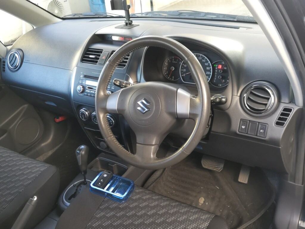 Suzuki SX4 2007 8308216-2
