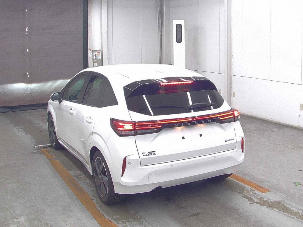 Nissan AURA 2021 8382605-1