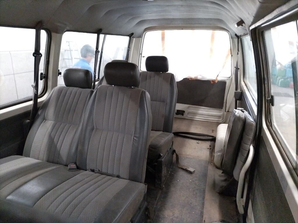 Nissan CARAVAN COACH 1995 8405548-5