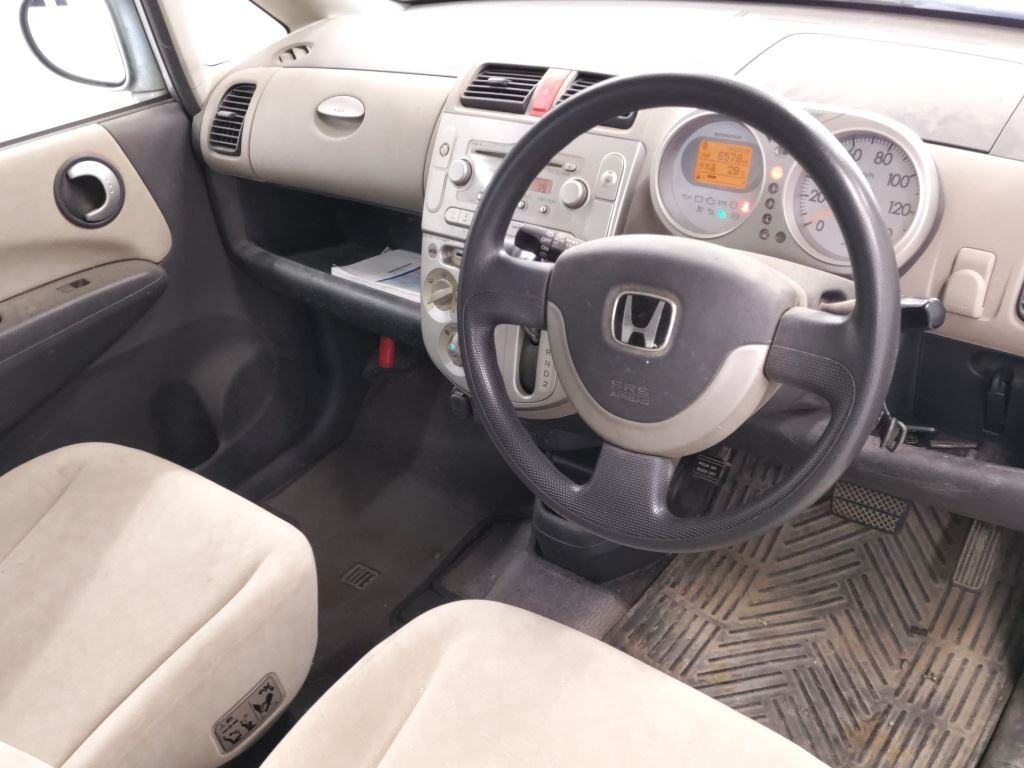 Honda LIFE 2004 8405132-2