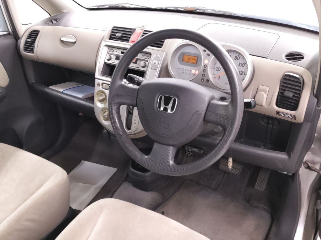 Honda LIFE 2004 8405133-2