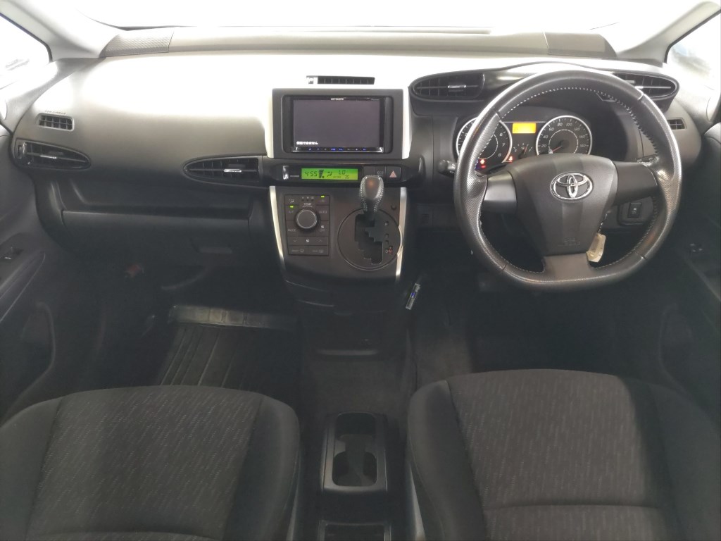 Toyota WISH 2011 8393408-2