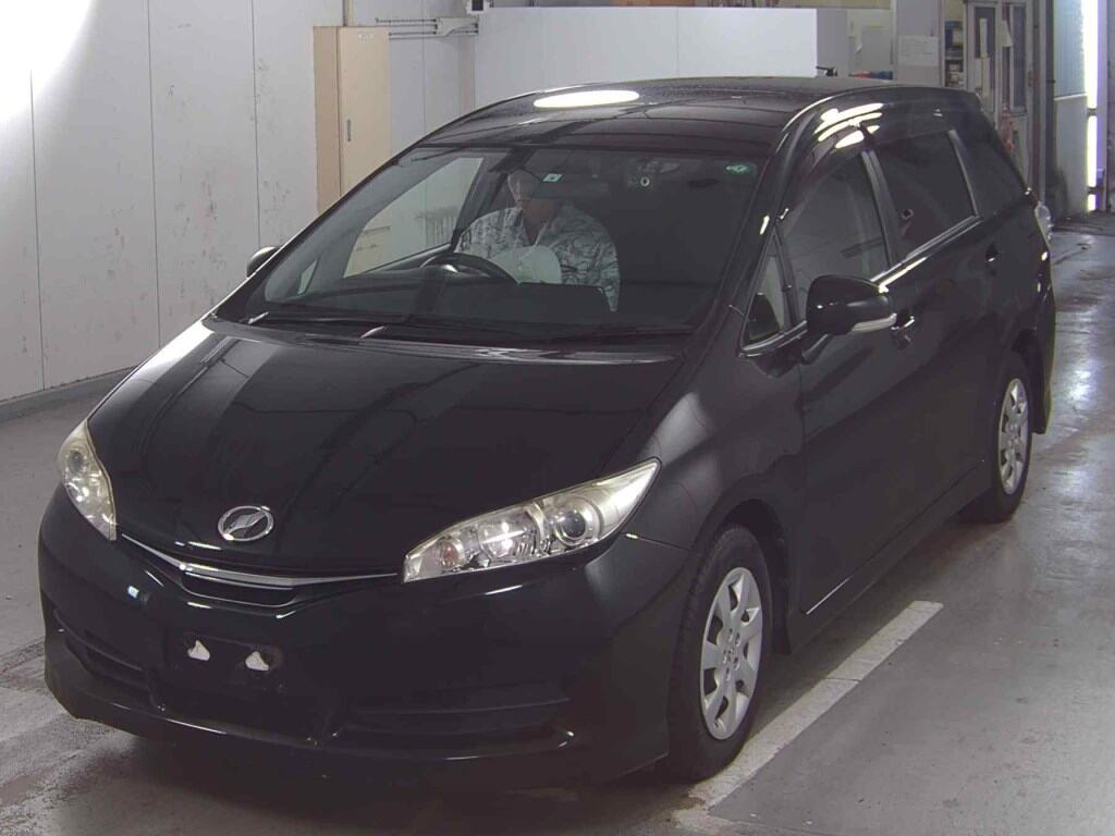 Toyota WISH 2015 8425258-3
