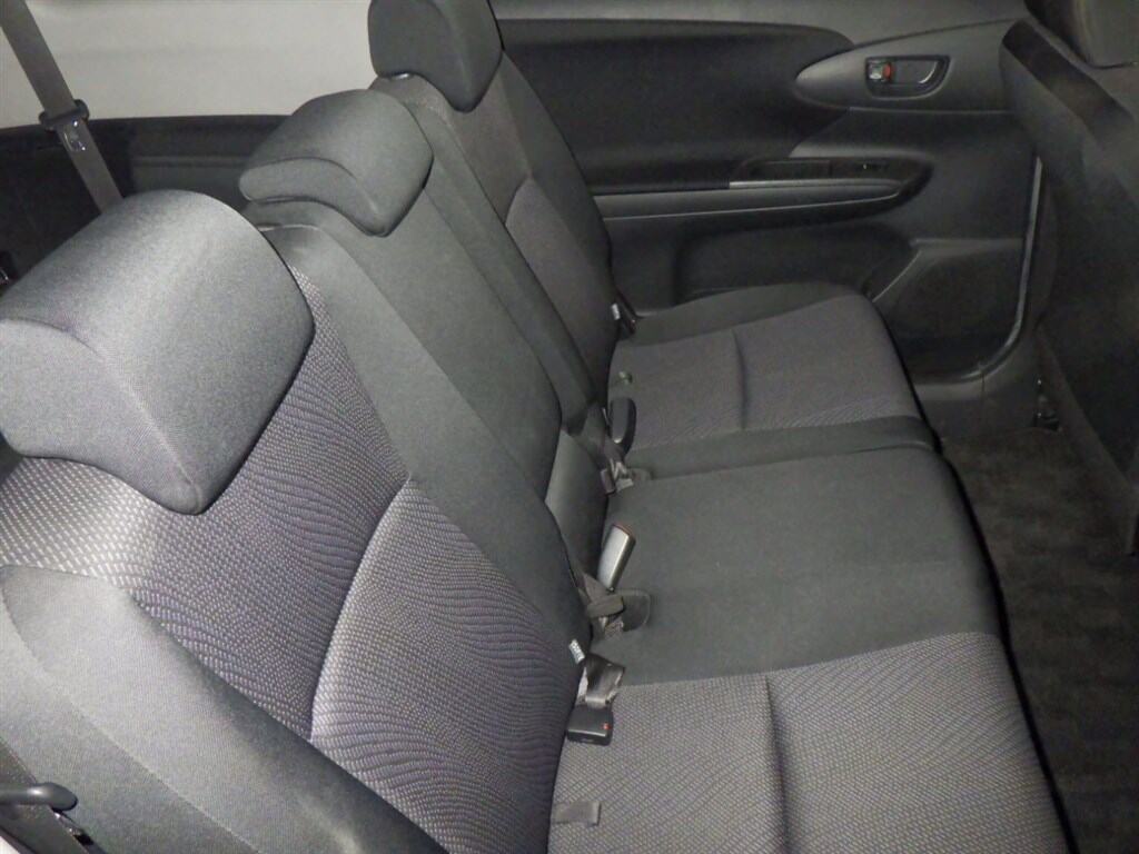 Toyota WISH 2015 8425258-5