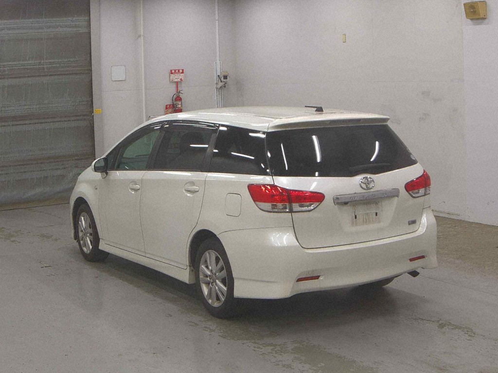 Toyota WISH 2009 8429650-1