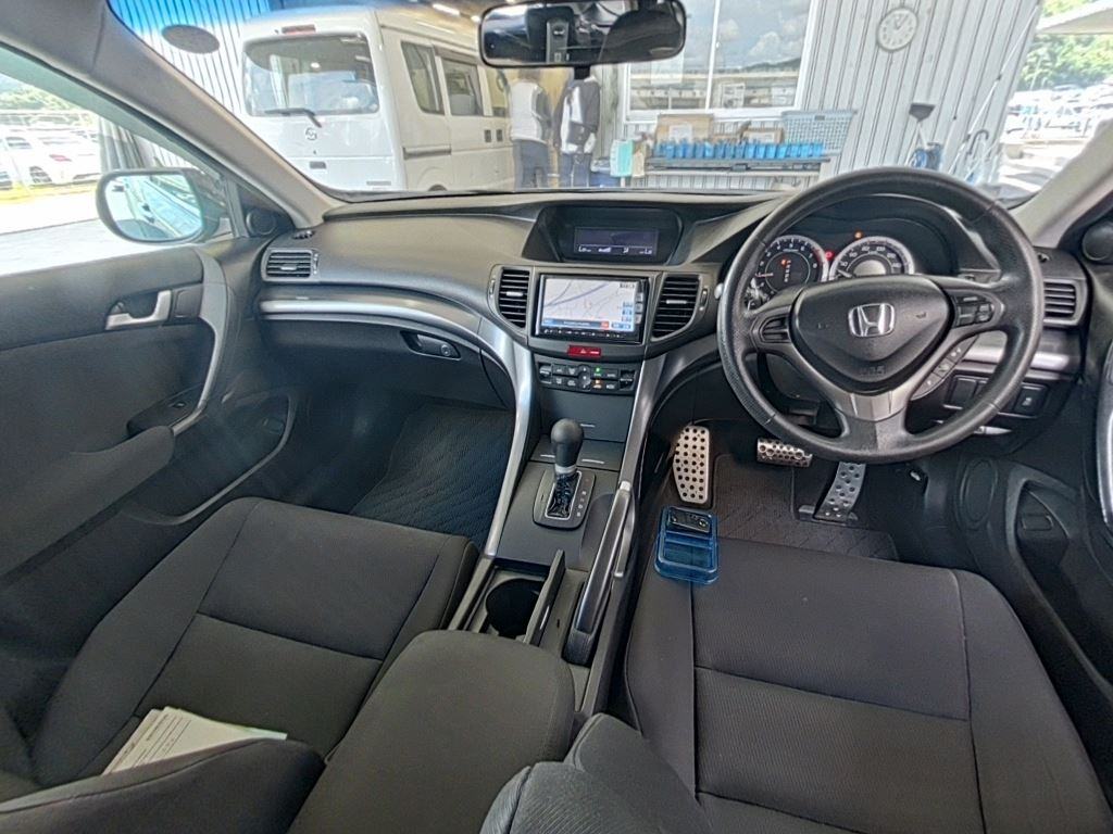 Honda ACCORD TOURER 2012 8467691-2