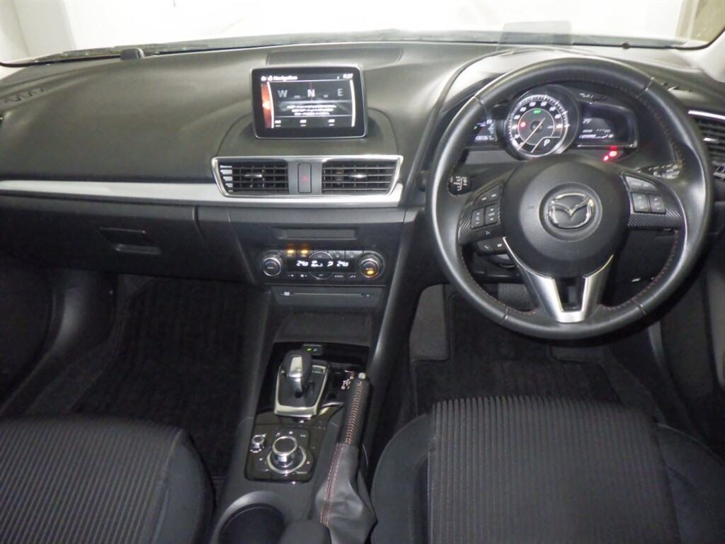 Mazda AXELA HYBRID 2013 8571362-2