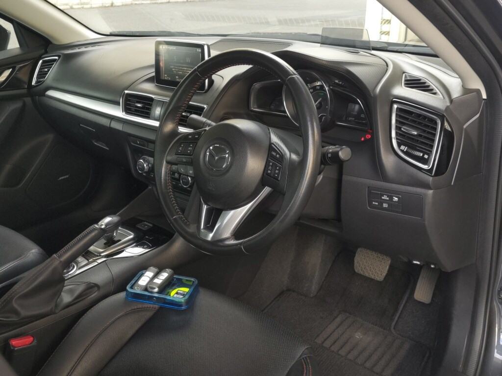 Mazda AXELA HYBRID 2013 8571363-2