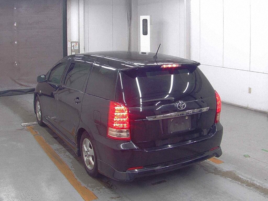 Toyota WISH 2008 8589211-1
