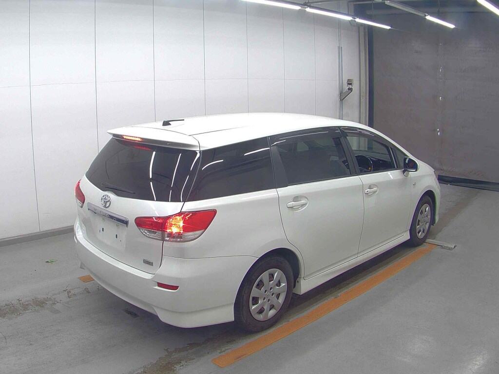 Toyota WISH 2011 8591811-4