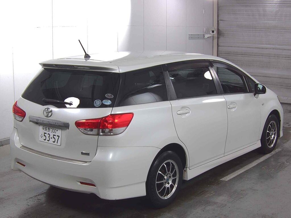 Toyota WISH 2010 8591852-4