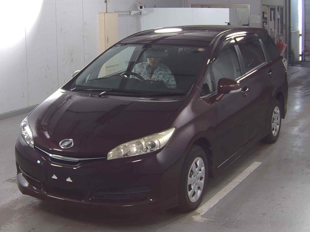 Toyota WISH 2015 8599523-3