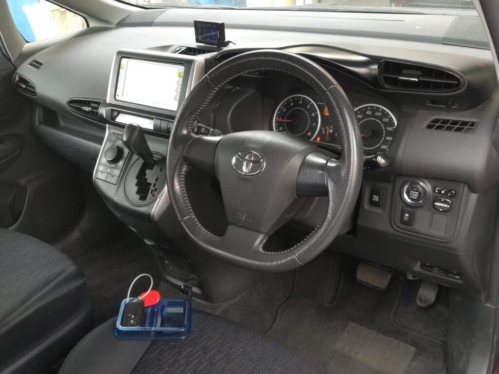Toyota WISH 2012 8601997-2