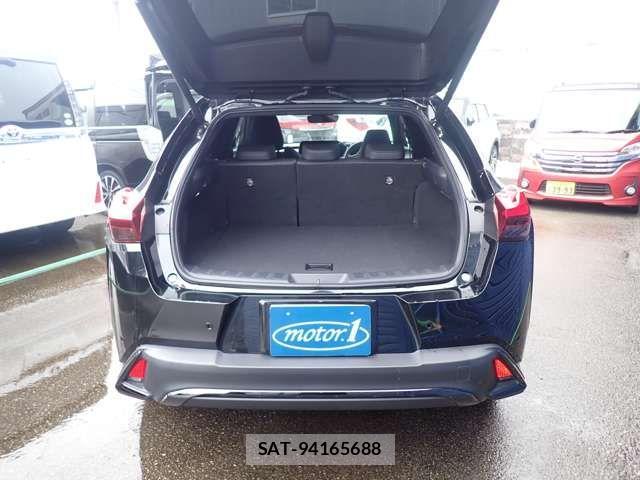 Lexus UX 2024-06 3415333-5