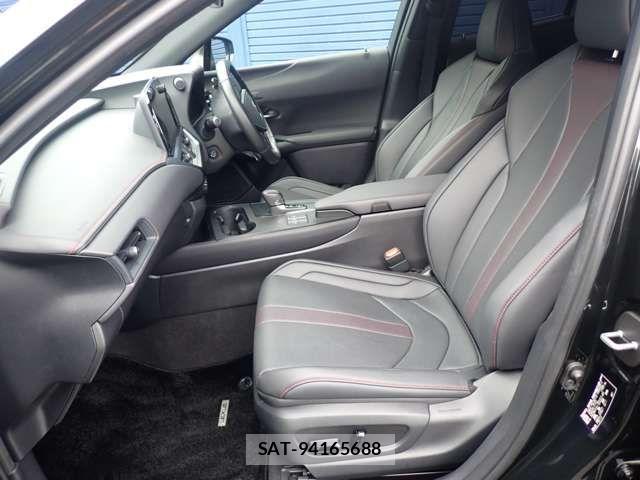 Lexus UX 2024-06 3415333-8