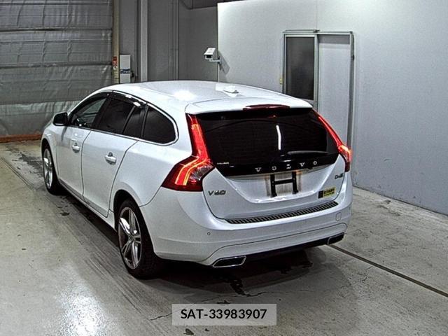 Volvo V60 2018 1248947-1