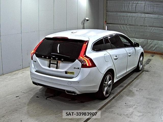 Volvo V60 2018 1248947-2