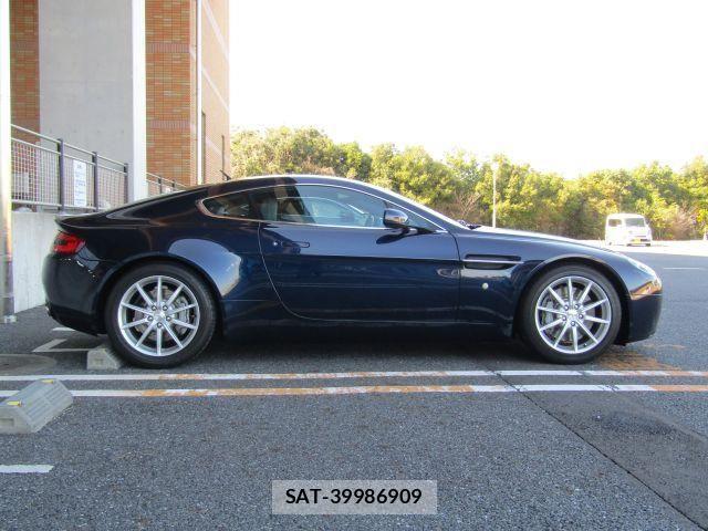 Aston Martin V8 2006-07 6914704-6