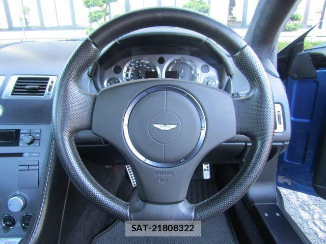 Aston Martin V8 2007-01 6914690-12