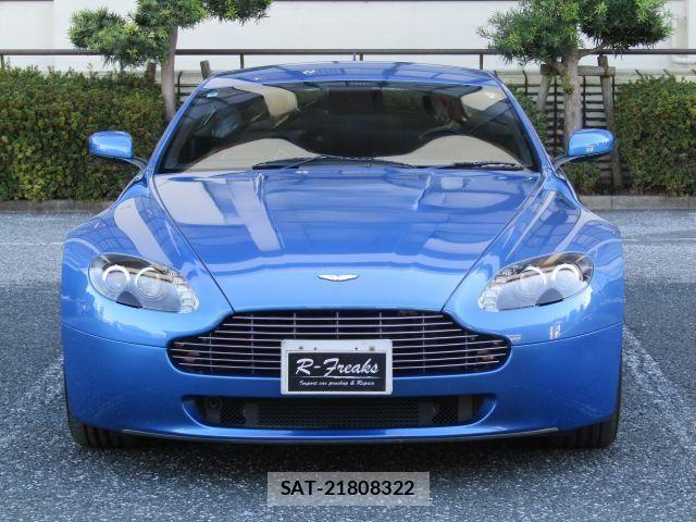 Aston Martin V8 2007-01 6914690-4