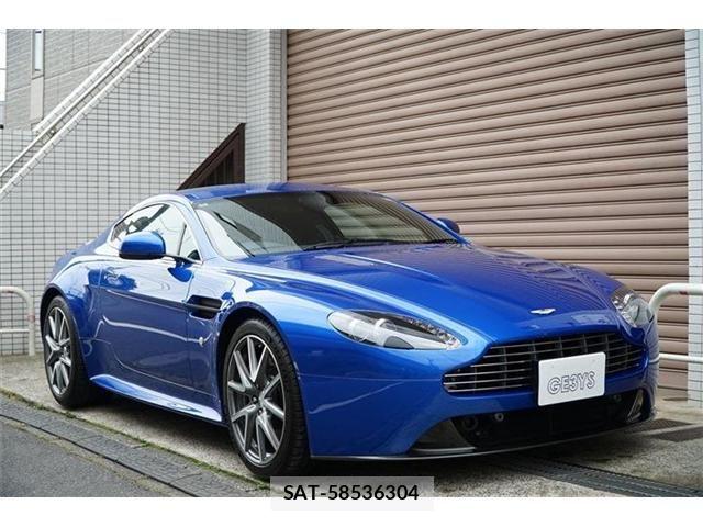 Aston Martin V8 2011-04 7964200-0