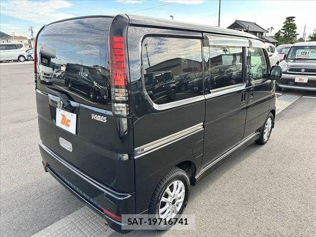 Honda VAMOS 2013-01 1056536-14