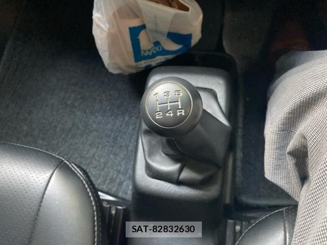 Honda VAMOS 2013-02 8317770-18