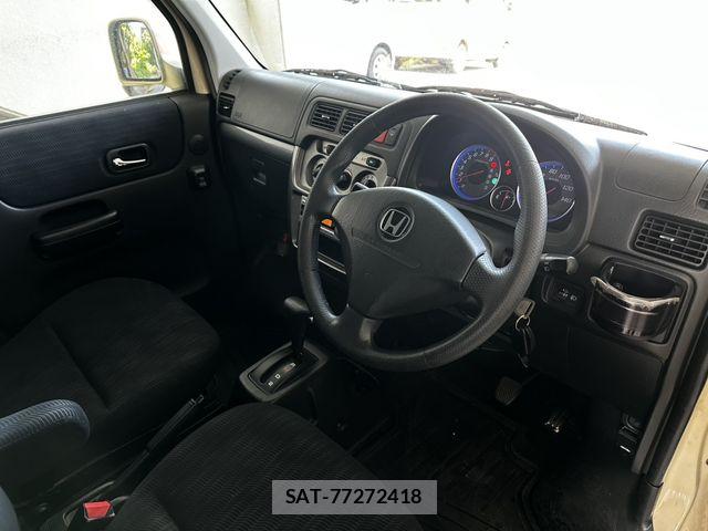 Honda VAMOS 2014-03 8338291-5