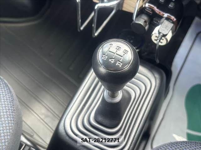 Honda VAMOS HOBIO 2015-02 8458670-29