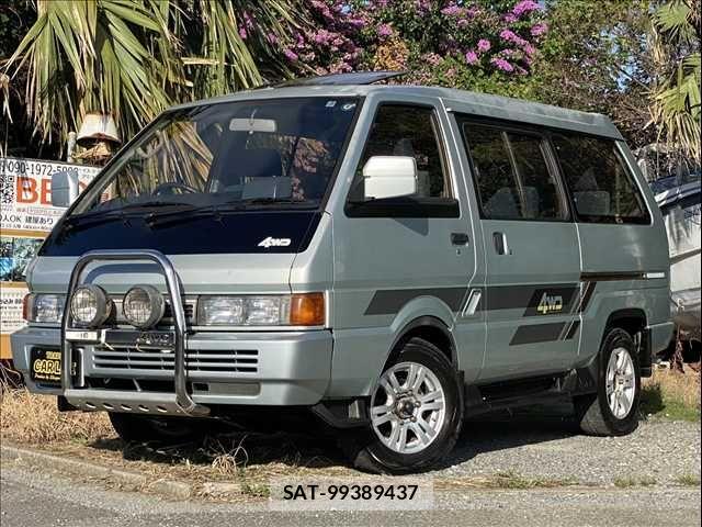 Nissan LARGO 1987-11 8884517-0