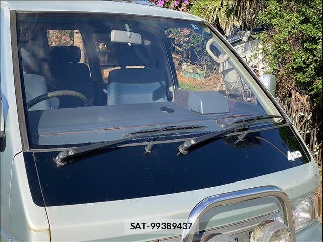Nissan LARGO 1987-11 8884517-10