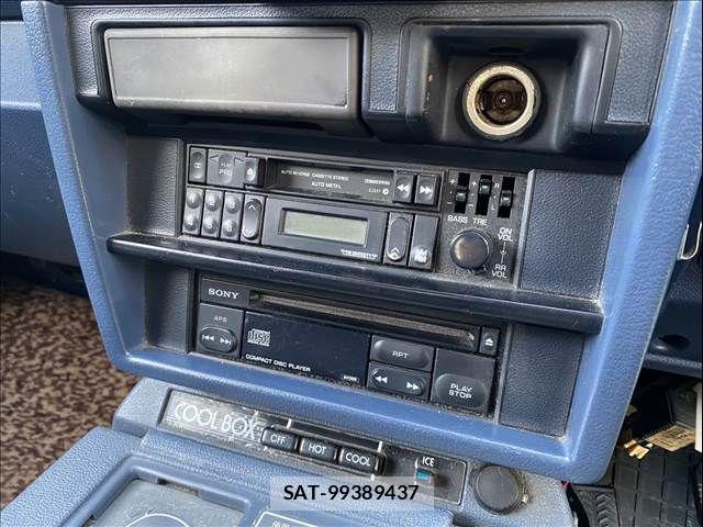 Nissan LARGO 1987-11 8884517-25