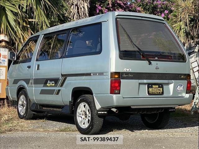 Nissan LARGO 1987-11 8884517-5