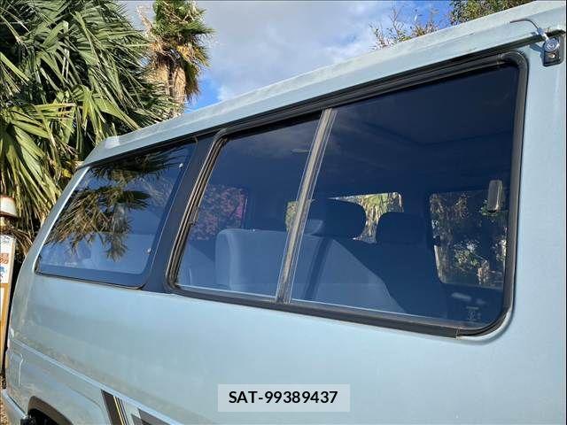 Nissan LARGO 1987-11 8884517-8