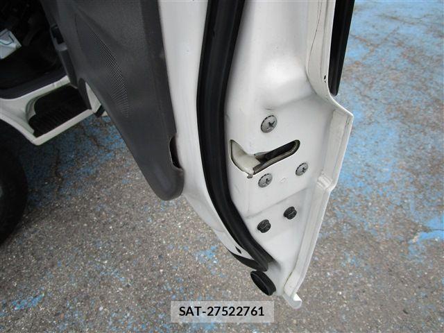 Nissan VANETTE TRUCK 2015-05 7730120-21