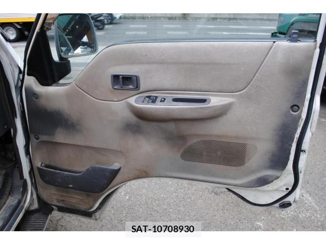 Nissan VANETTE TRUCK 2005-06 8415571-24