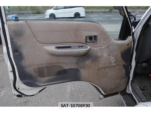 Nissan VANETTE TRUCK 2005-06 8415571-25