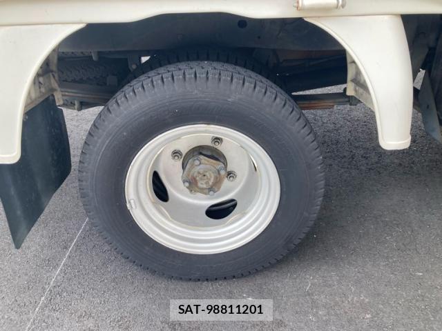 Nissan VANETTE TRUCK 2015-10 8439011-10