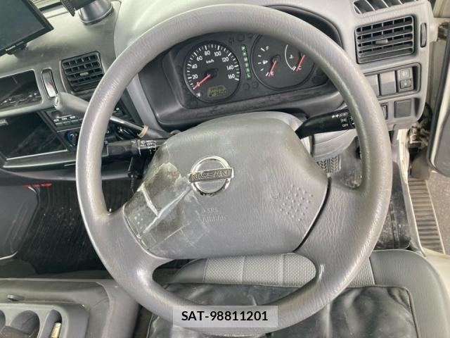 Nissan VANETTE TRUCK 2015-10 8439011-15