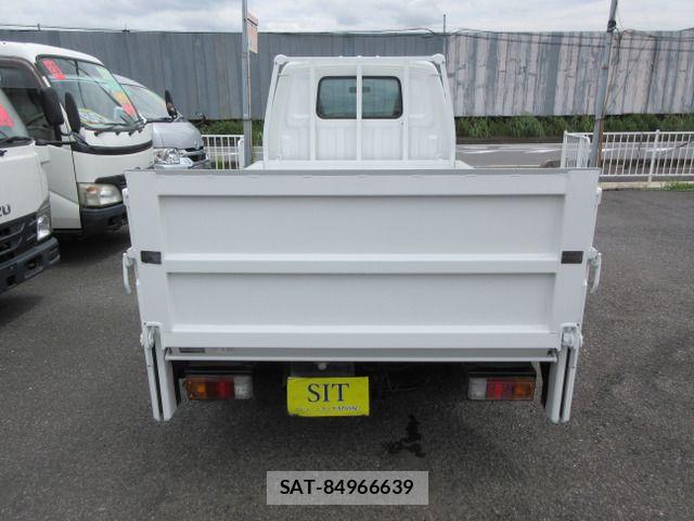 Nissan VANETTE TRUCK 2013-05 8882694-2
