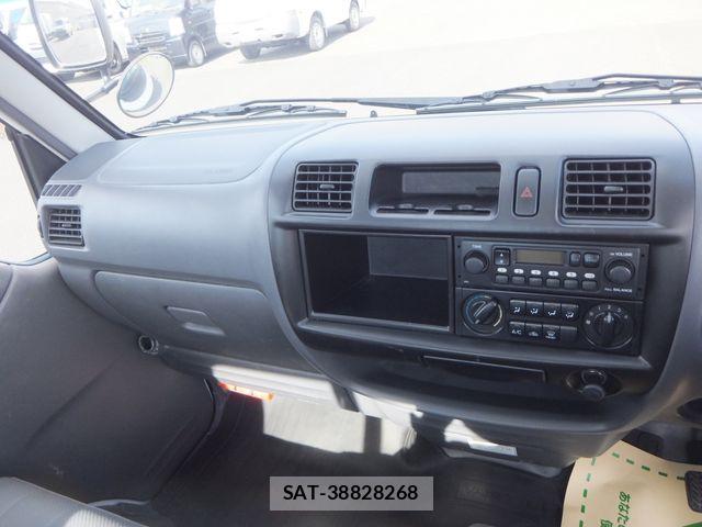 Nissan VANETTE TRUCK 2012-04 7620958-19