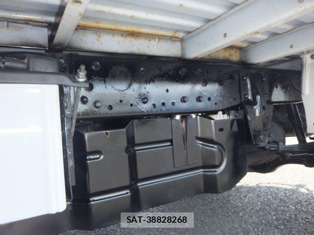 Nissan VANETTE TRUCK 2012-04 7620958-24