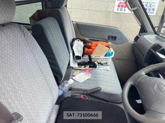 Nissan VANETTE VAN 2003-04 7226392-4
