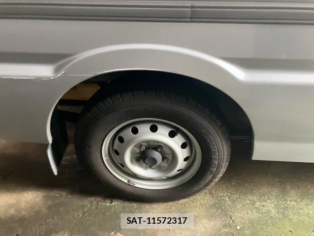 Nissan VANETTE VAN 2005-06 8884518-3