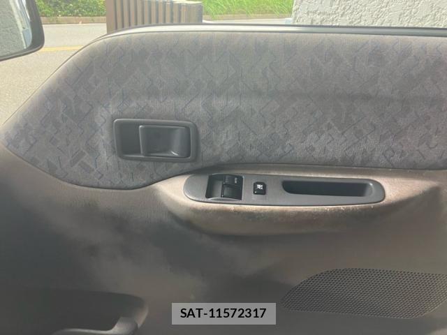 Nissan VANETTE VAN 2005-06 8884518-7
