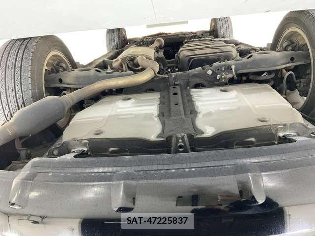 Toyota VANGUARD 2013-07 1382028-9