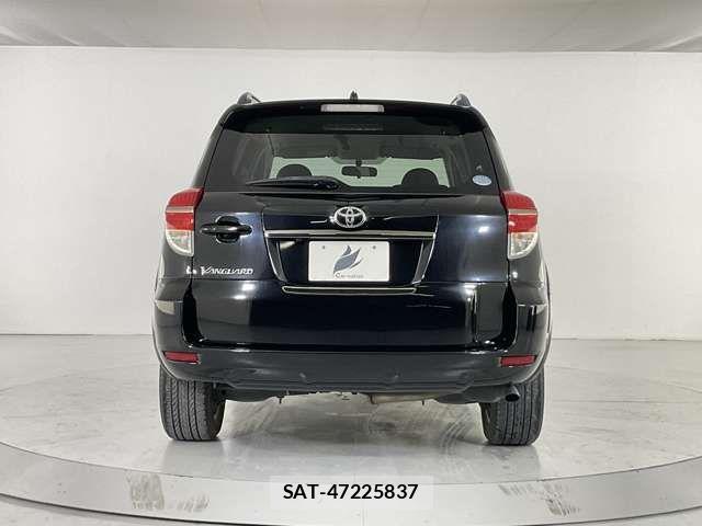 Toyota VANGUARD 2013-07 1382028-4
